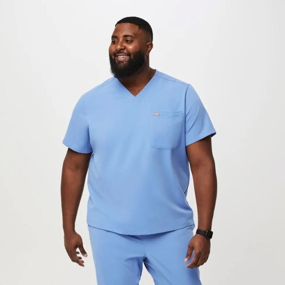 FIGS Men's Leon Three-Pocket Scrub Top in Medium Blue PO# 1535, size XL - Picture 3 of 10